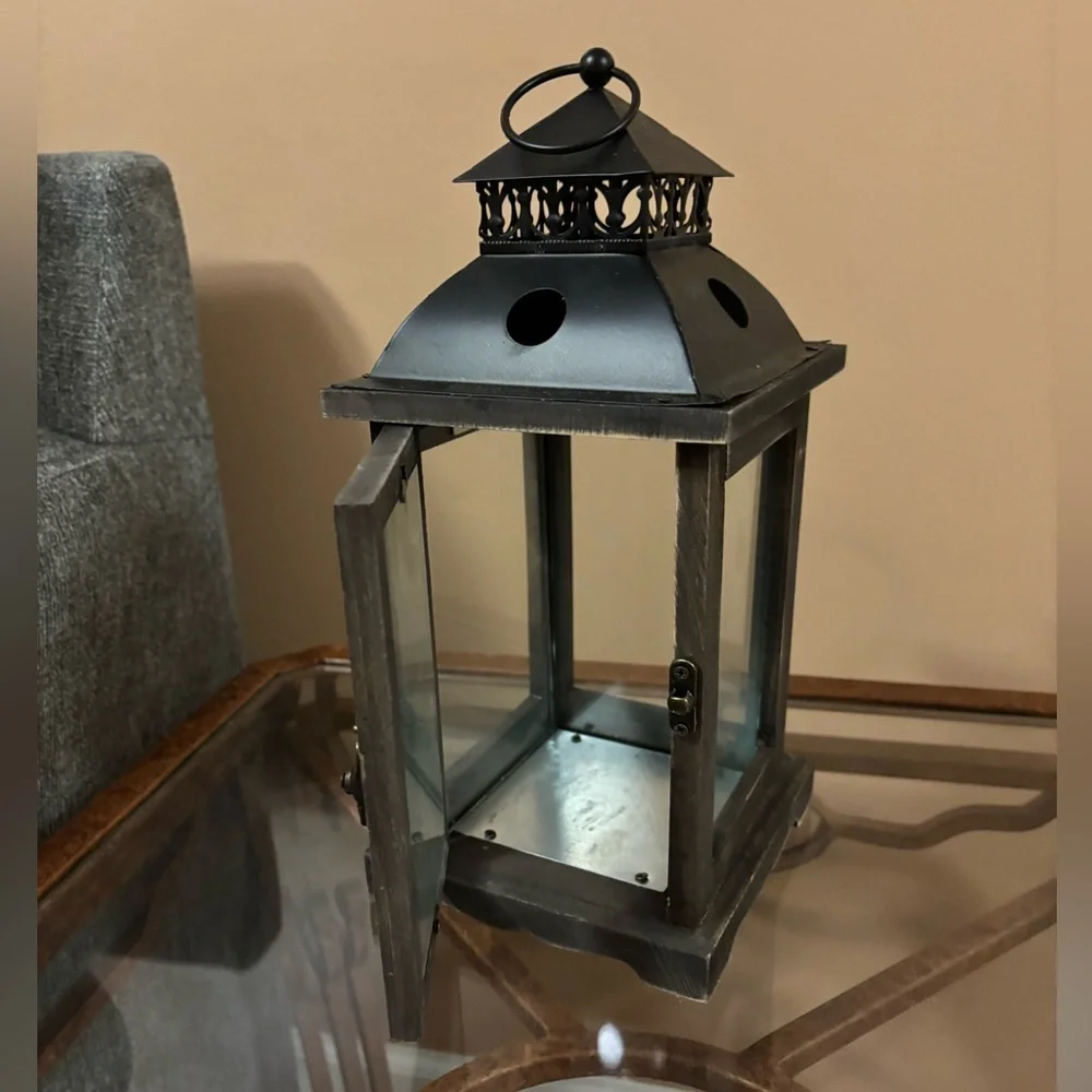 {SHEIN} Black and Cream Decorative Lantern